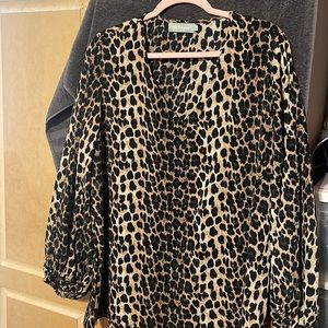 Beautiful long sleeved leopard print top